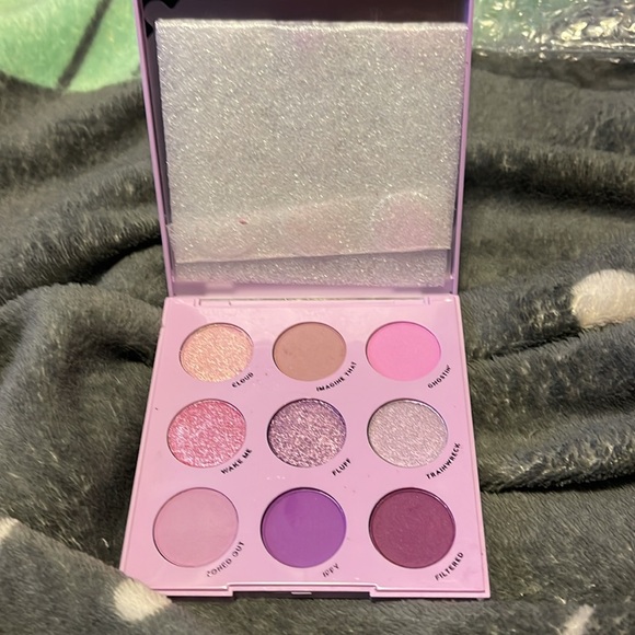 Lilac you a lot colourpop eyeshadow palette - Picture 3 of 5